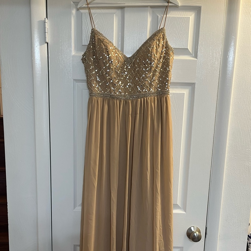 Adrianna Papell formal gown